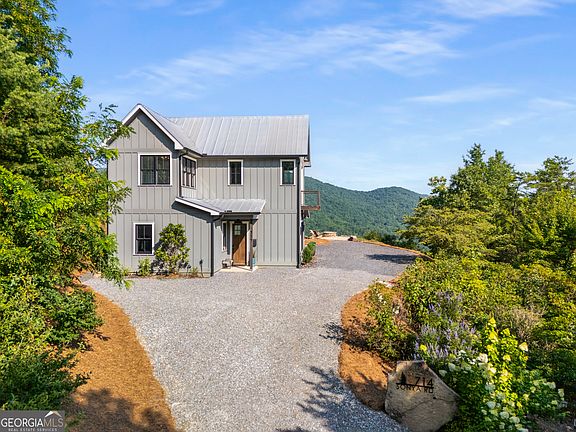 3rd image of 714 Sonya Rd