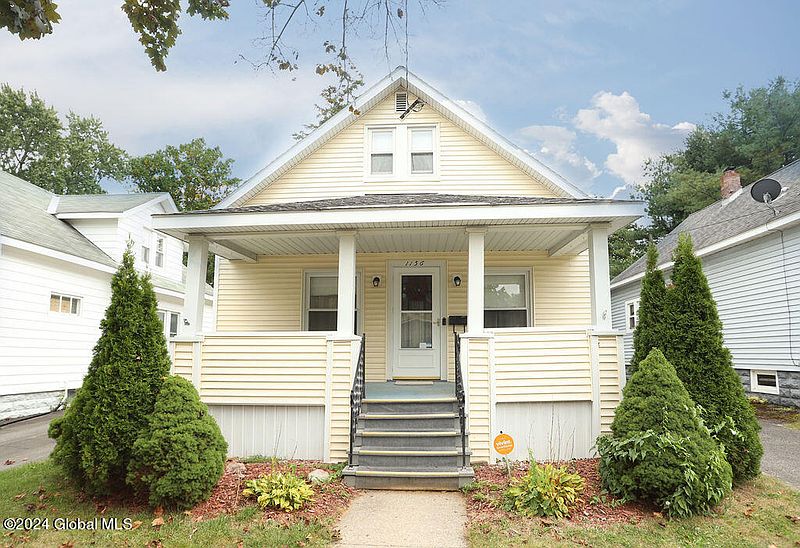 3rd image of 1156 Dean Street