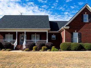 820 Lillian Ln, Anniston, AL 36207