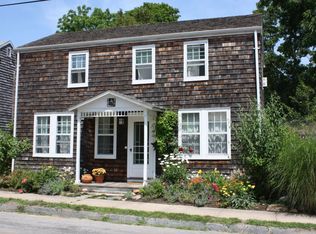 8 Amity St, Sag Harbor, NY 11963