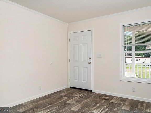 4th image of 414 Walnut St