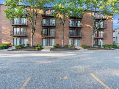 327 Plantation St APT 305, Worcester, MA, 01604