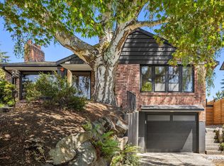 3430 Arapahoe Pl W, Seattle, WA 98199