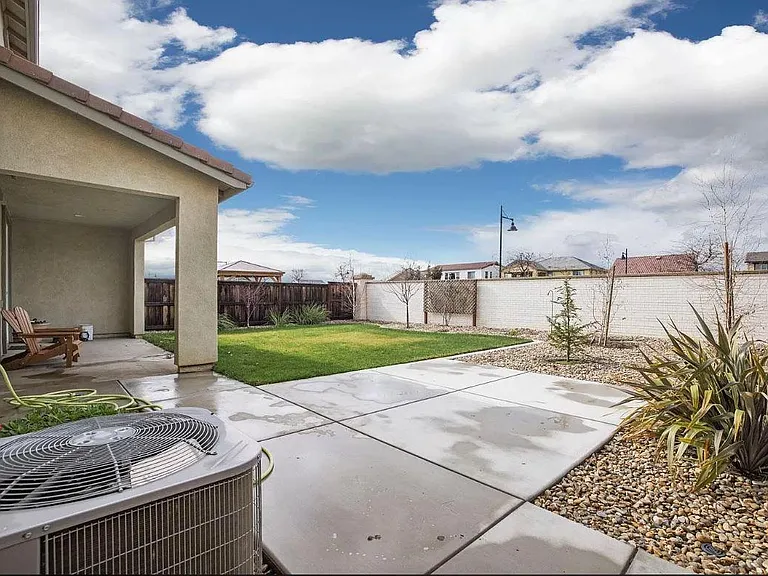18277 Millbrook Ave — Photo 23