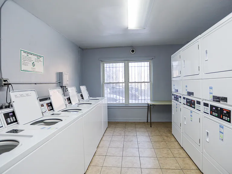 1062 W Rosemont Ave #704 — Photo 9