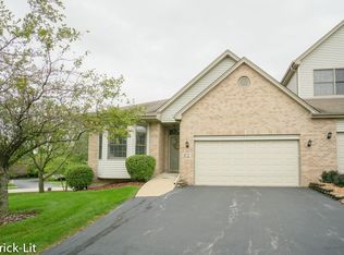 8721 Crystal Creek Dr, Orland Park, IL 60462