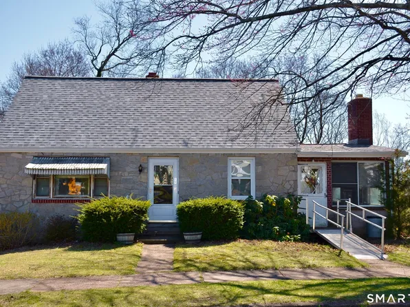 (undisclosed Address), East Haven, CT 06512