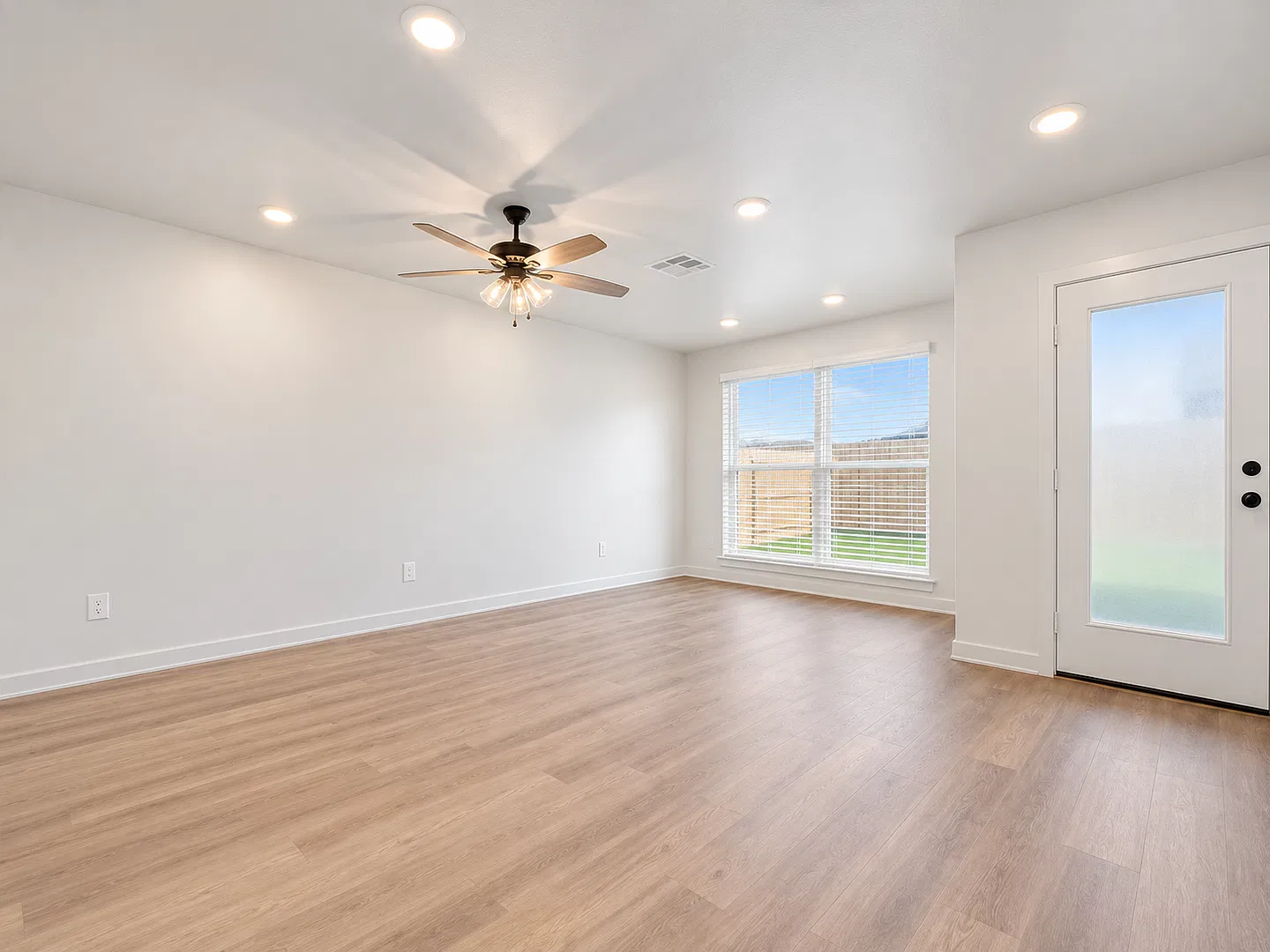 Brand New 3-Bedroom Home In Wolfforth Appliances Included! — Photo 3