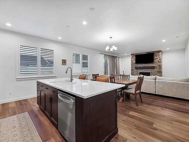 14588 Cooper Sunrise Dr — Photo 11