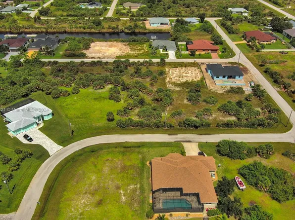 10705 Rainsville St, Port Charlotte, FL 33981