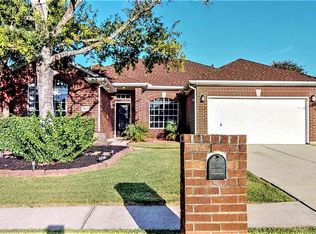 16827 Ship Anchor Dr, Friendswood, TX 77546