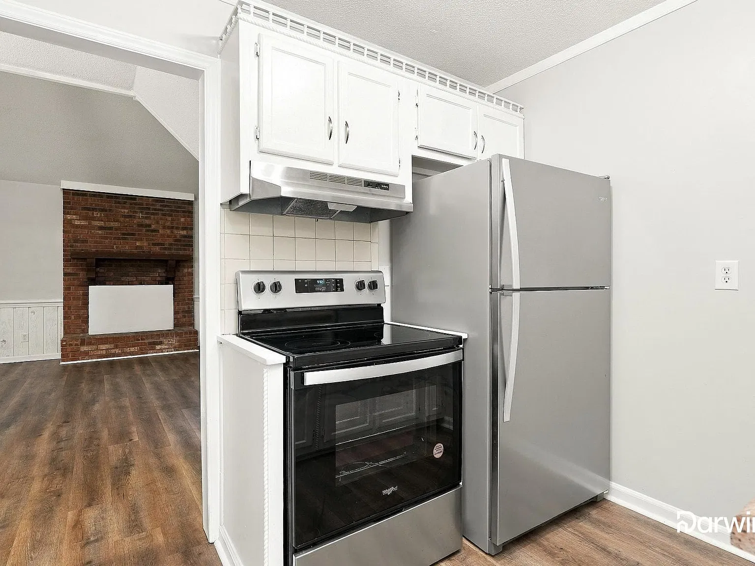 3 bed, 2.0 bath, 1411 sqft, $1,595 — Photo 4