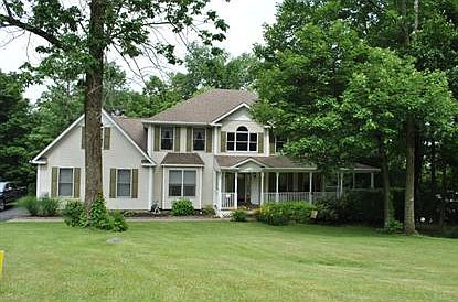 2nd image of 11 Cecilia Ct