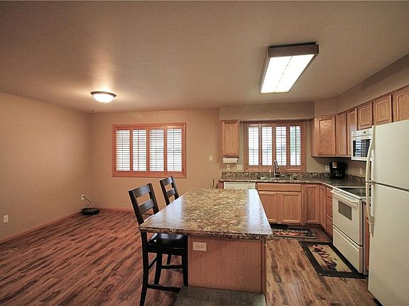 4th image of 3621 Fort Laramie Dr