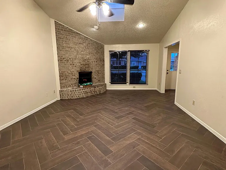 3303 Lanarc Dr — Photo 3