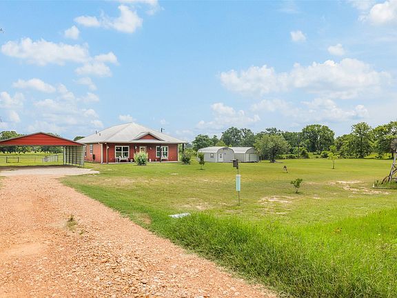 2nd image of 1122 County Road 344