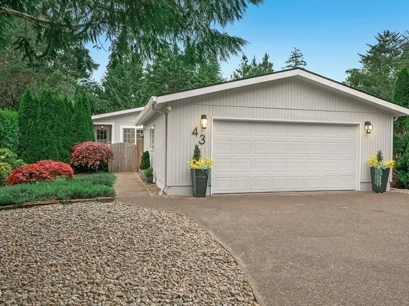 43 Beaver Tree Ln, Lincoln City, OR 97367
