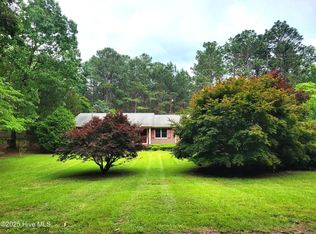 316 Stornoway Dr, Southern Pines, NC 28387