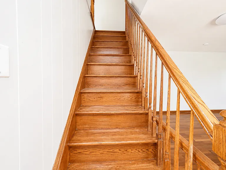 233 Weed Ave — Photo 9
