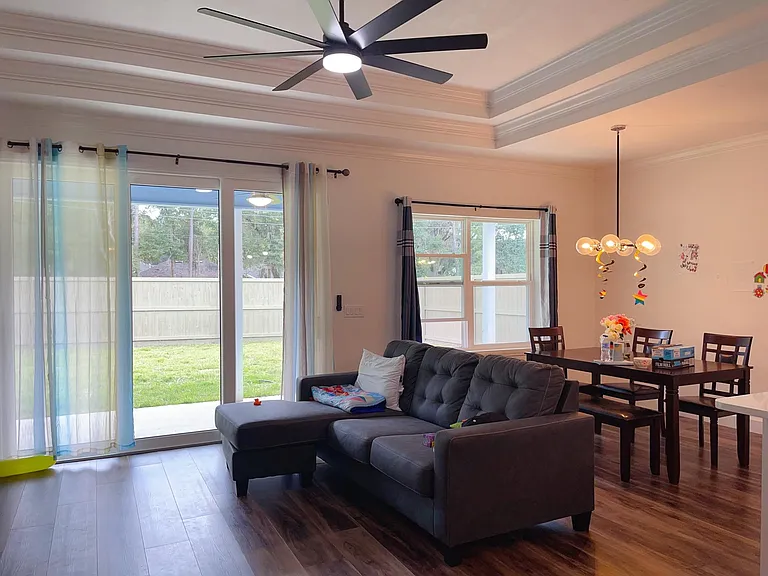 1455 SW 66th Way — Photo 3