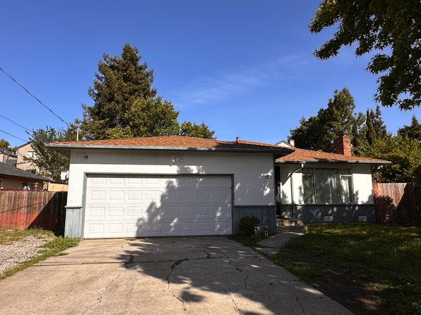 332 Copperfield Ave