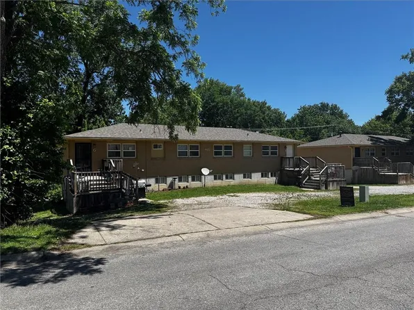 815 Broad St, Warrensburg, MO 64093