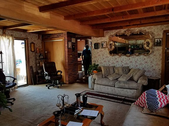 2nd image of 3109 Smith Ave