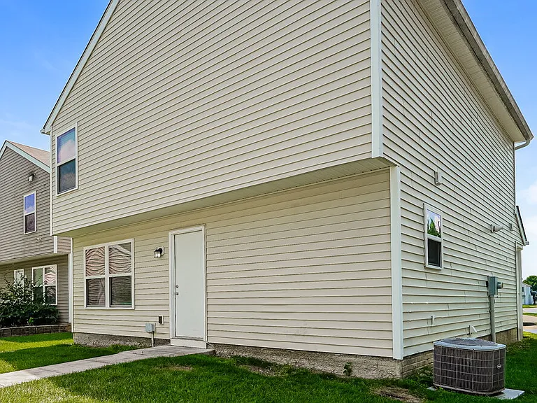 6280 Marengo St — Photo 16