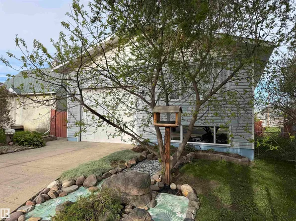 5020 47th St, Barrhead, AB T7N 1H5