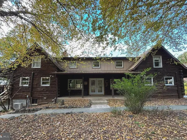 1402 Hoffmaster Rd, Knoxville, MD 21758