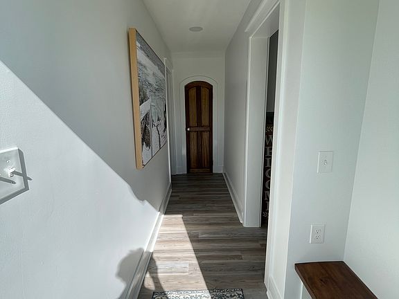 2nd image of 202 Walkedge Dr SE