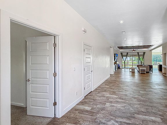 5th image of 322 Desert Sun Ct