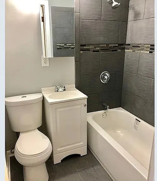 11441 S Forrestville Ave — Photo 5
