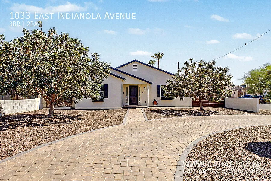 Short Term Rental - 3 bed 2 bath, utilities included $2990/month. Available from 8/12/2026 to 12/... — Photo 3
