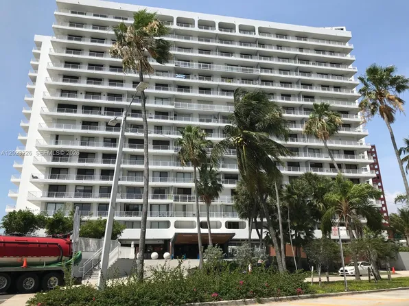 200 SE 15th Rd, Miami, FL