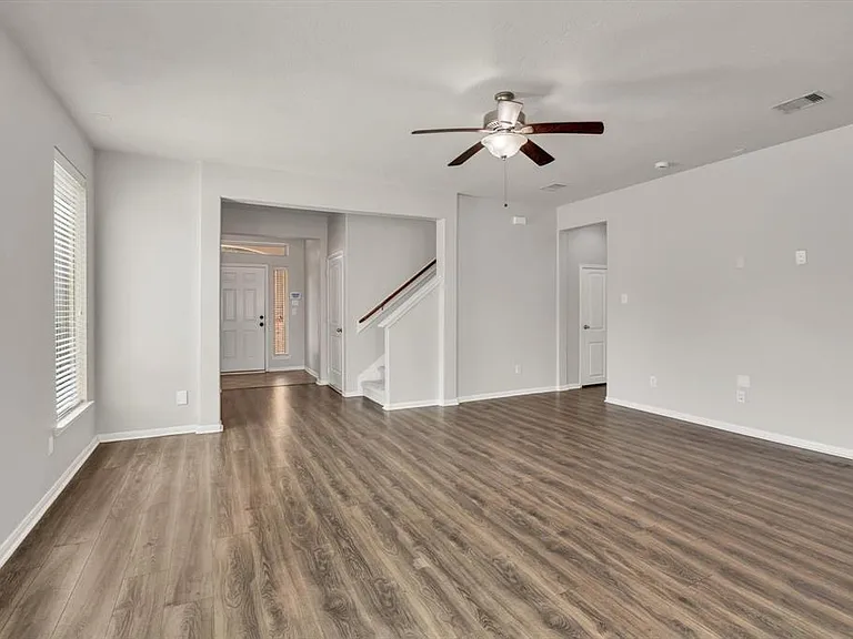 8110 Heartbrook Field Ln — Photo 4