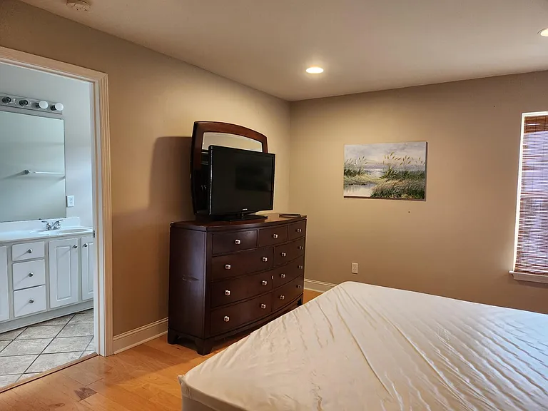 5169 Minnesota Dr — Photo 12