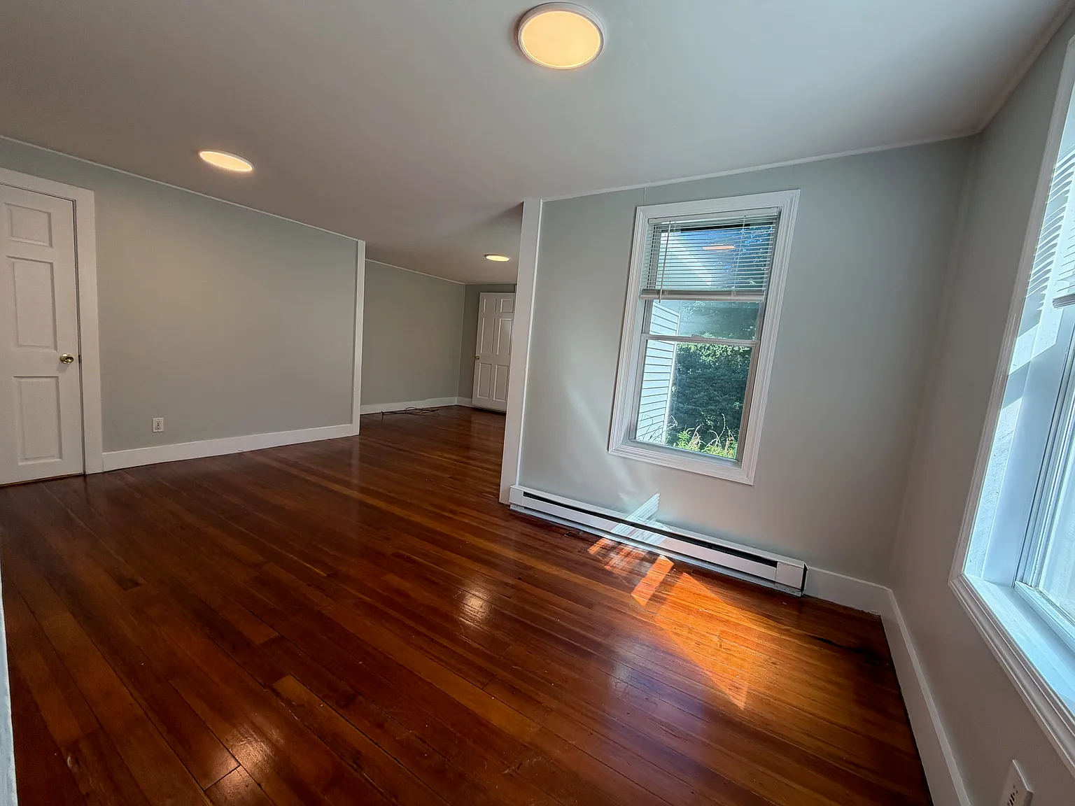 1 bed, 750 sqft, $1,900 — Photo 4