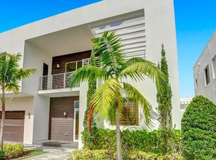 7482 NW 99th Ct, Doral, FL 33178