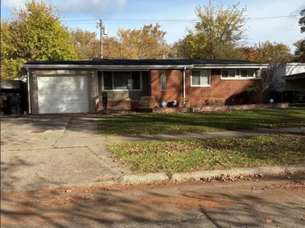 23245 Berkley St, Oak Park, MI 48237