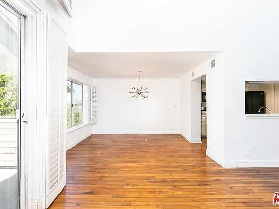 4th image of 2677 S Centinela Ave #409