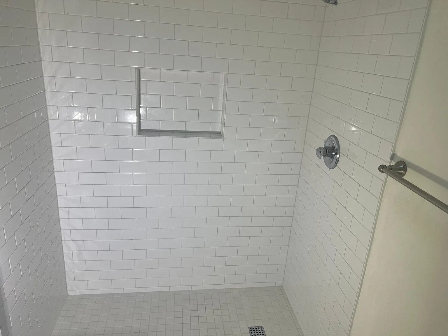 2 bed, $1,300 — Photo 4