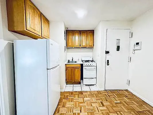 Rented by Douglas Elliman | media 2