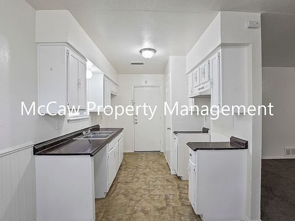 3rd image of 12208 Bishop Dr