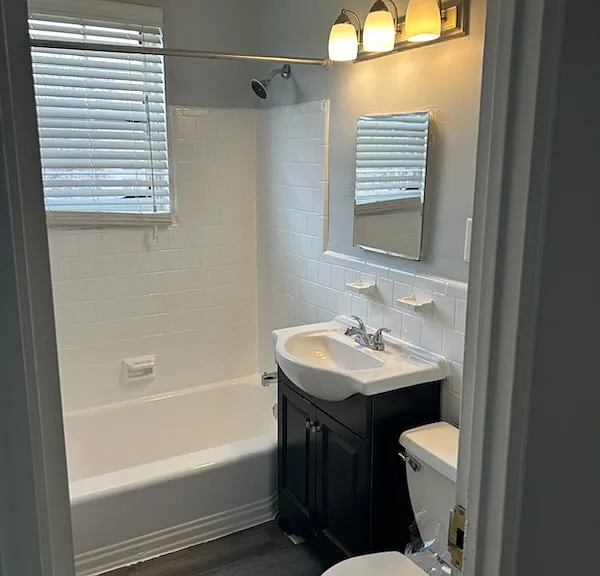 4219 bathroom_03062023