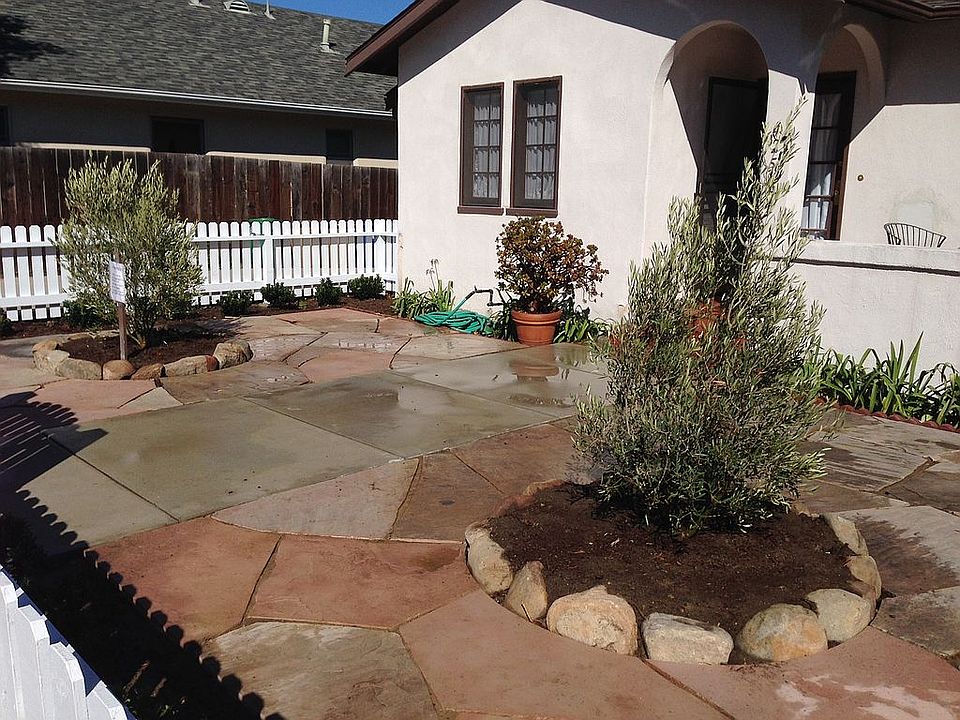 1st image of 425 W Los Olivos St