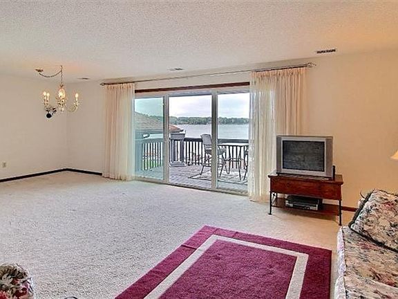 5th image of 2541 E Lakeshore Dr APT 63C