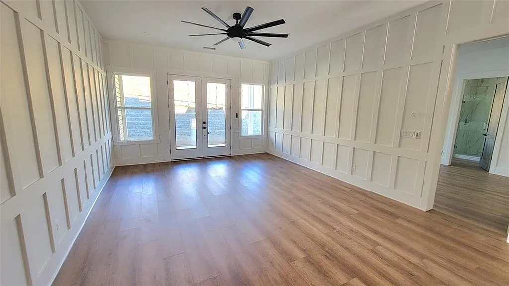 4 bed, 3.5 bath, 2432 sqft, $2,500 — Photo 3