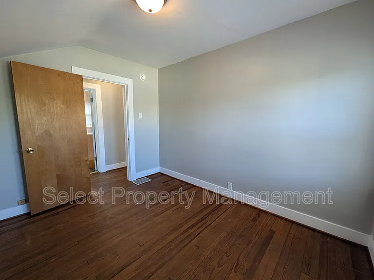 430 W State Blvd — Photo 22