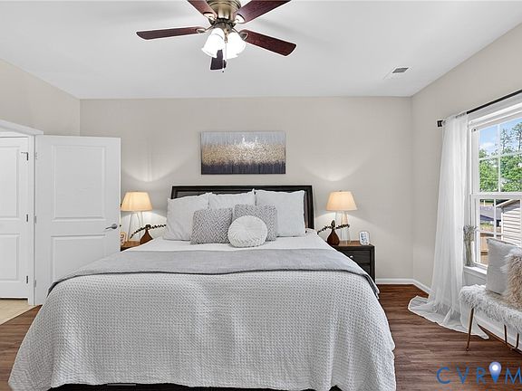 3rd image of 6409 Grey Rock Ln